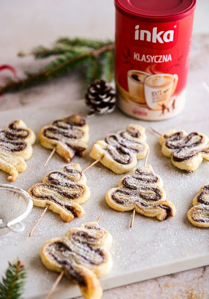 Mini choinki z ciasta francuskiego